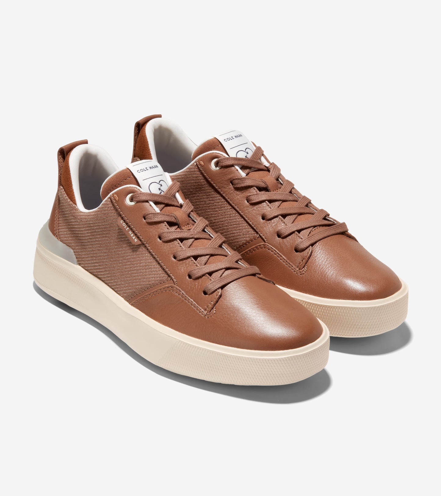 C37228:BRITISH TAN/IVORY