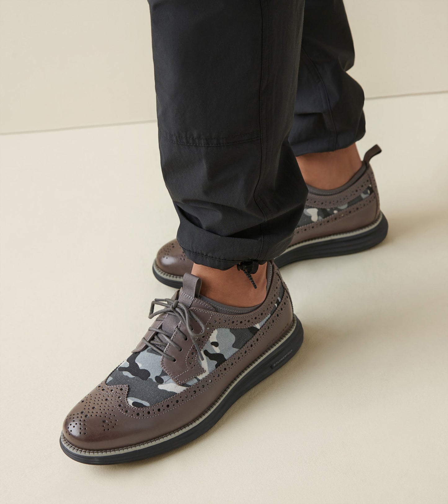 C36523:GREY CAMO/PAVEMENT LEATHER/BLACK